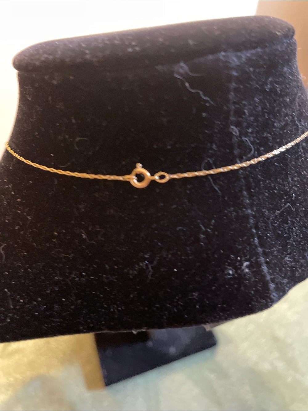 10K Garnet Necklace EUC. - Picture 5 of 5